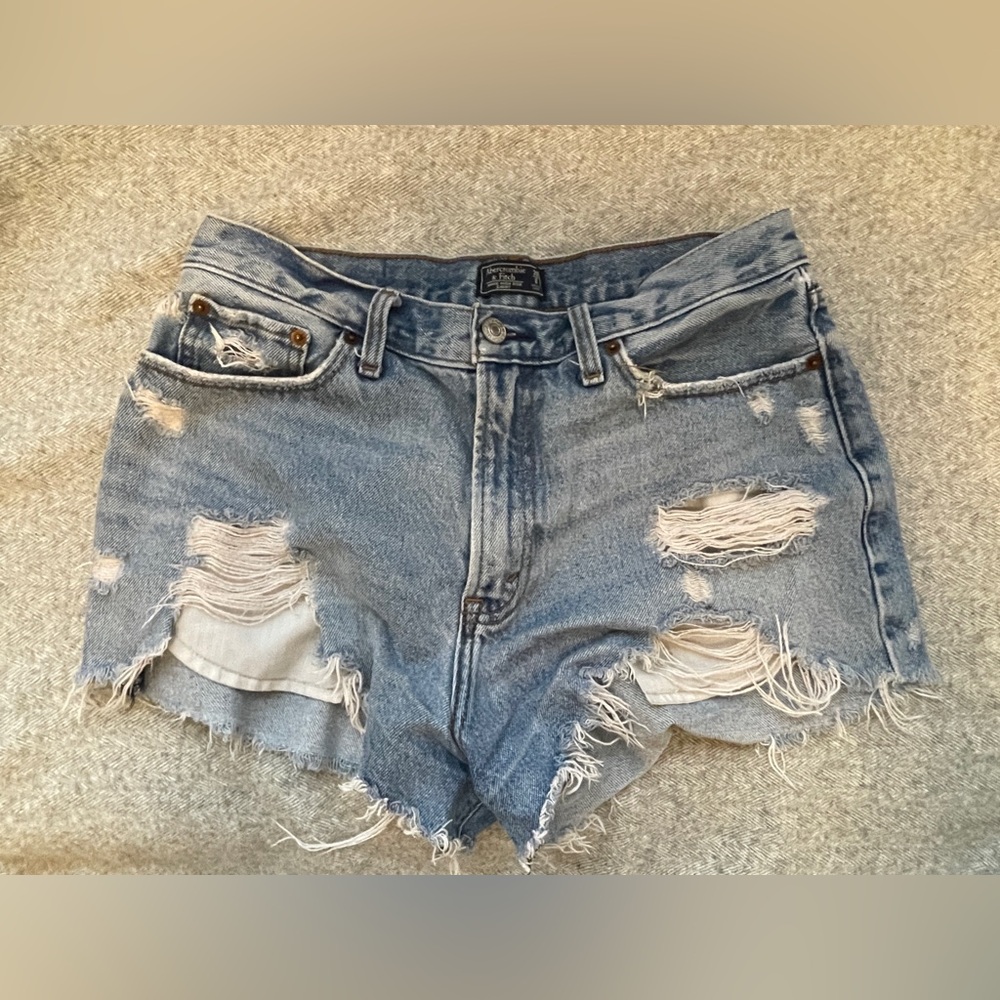 Abercrombie & Fitch Annie High Rise Short size 8
